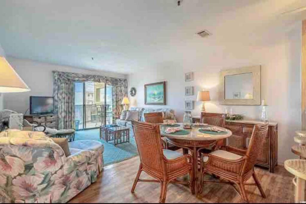 Lovely 2-Bedroom Condo With Pool Миртл-Бич Экстерьер фото