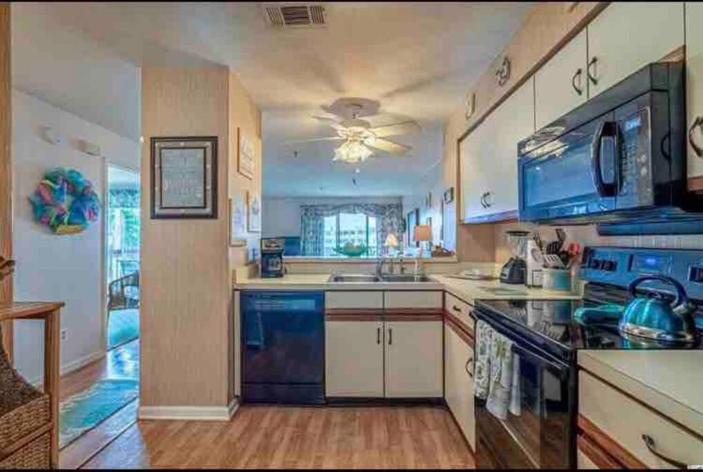 Lovely 2-Bedroom Condo With Pool Миртл-Бич Экстерьер фото